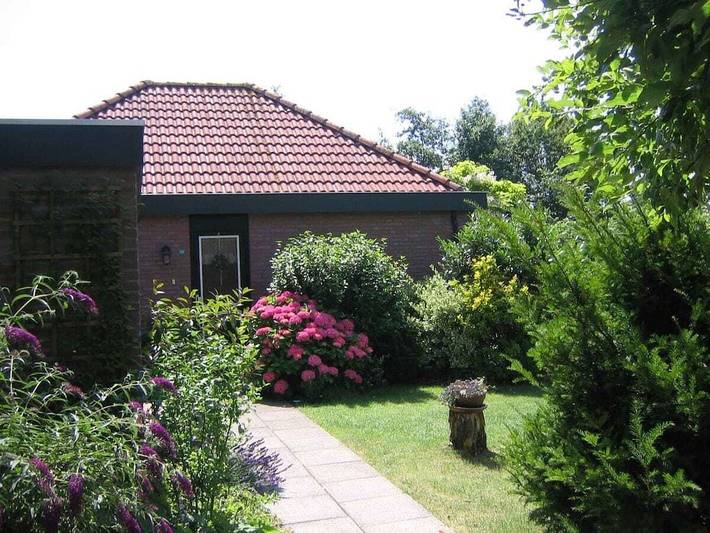 Ferienhaus für 6 Personen, mit Terrasse und Garten