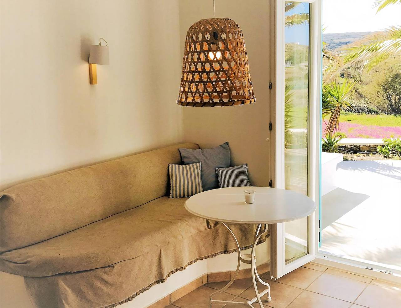 Studio Isyron, Furnished Terrace, Milos in Pollonia, Milos