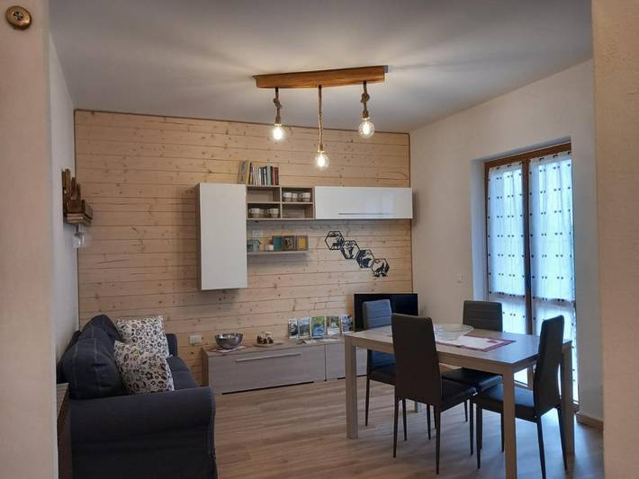 Gîte pour 4 personnes, avec terrasse et vue, animaux acceptés à Colere - 3