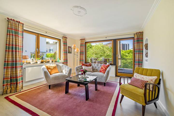 Geheel appartement, Casa Toscana met privétuin, balkon en wifi in Reutlingen, Neckar-Alb