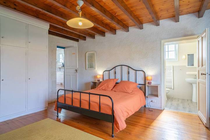 Location de vacances pour 7 personnes, avec jardin et piscine à Chenac-Saint-Seurin-d'Uzet - 3
