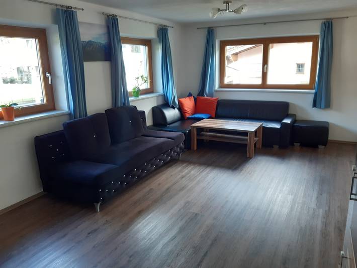 Geheel appartement, Appartement "Gertis Top 1" met Uitzicht op de Bergen, Wifi & Balkon in Stumm, Ski-Optimal Hochzillertal