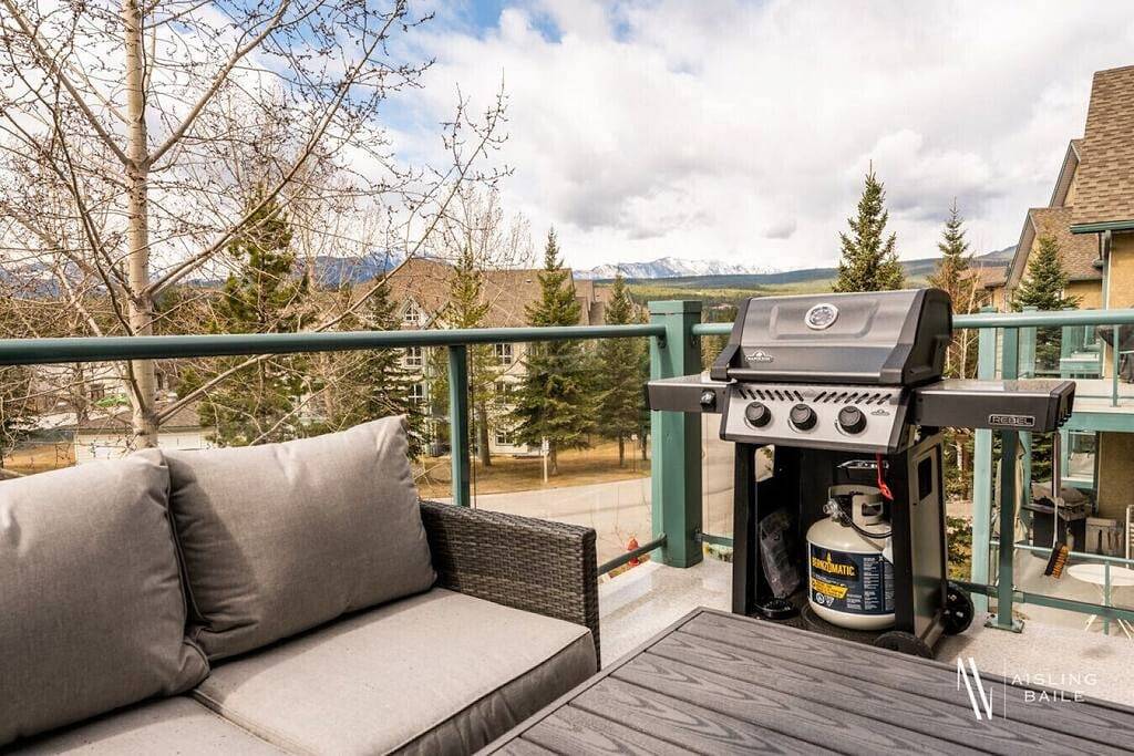 Ganze Wohnung, The Grand Peak | Pool | Hot Tub | Fireplace | Gym in Radium Hot Springs, Kootenay-Nationalpark