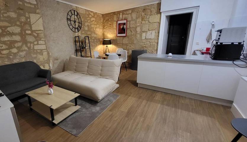 Gîte pour 4 personnes, avec Terrasse à Saint-André-de-Cubzac