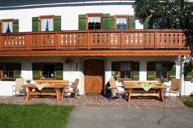 Ganze Ferienwohnung, Knotzenlehen Ferienwohnung - Ferienwohnung, 2-4 Personen, 80 qm, Dusche/Wc, Balkon, Tv, Wlan, 2 Schlafzimmer, Nichtraucher,Obergeschoss, Frühstück mögl in Hintersee, Ramsau bei Berchtesgaden