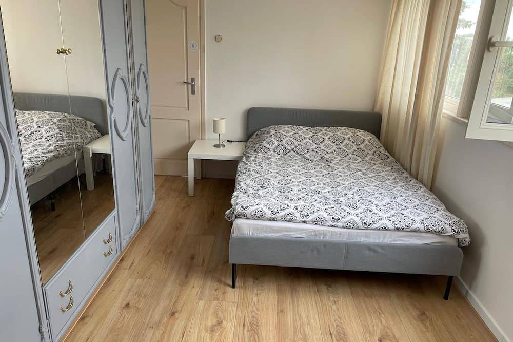 Stilvolles Ferienhaus mit beheiztem Indoor-Pool – 2 Minuten zum Sandstrand in Hellevoetsluis, Niederländische Nordsee