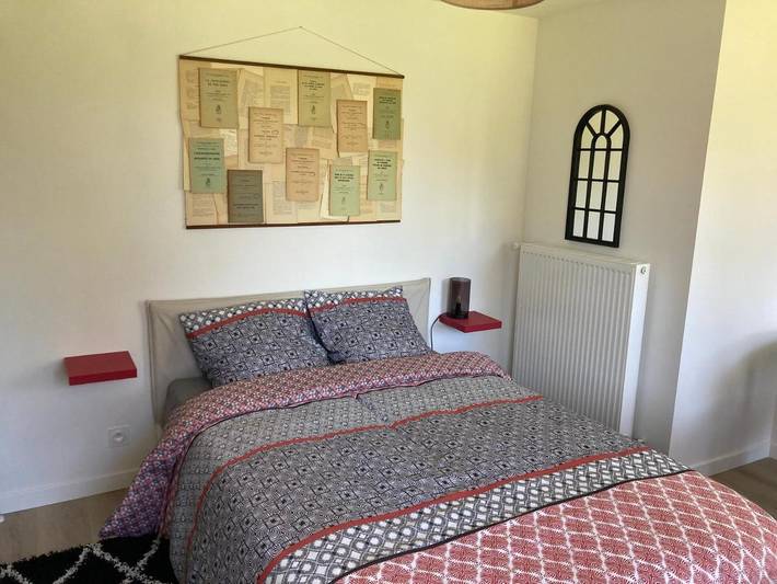 Gîte pour 6 personnes, avec terrasse ainsi que jardin et vue à Hambye - 2