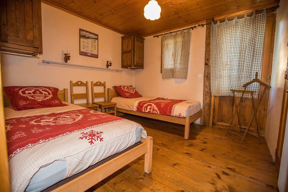Chalet typique : Gite la Cassandrine tout près de Morillon et Samoëns in Châtillon-sur-Cluses, Région de Bonneville