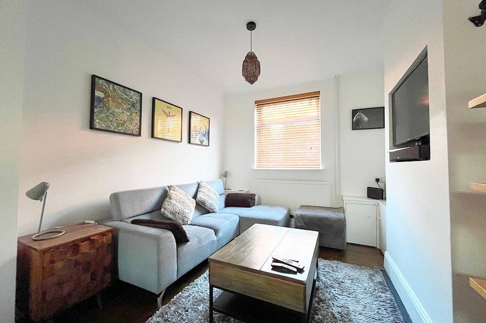 Inviting Home | Brilliant Location | Free Wi-Fi in Northampton, Northamptonshire