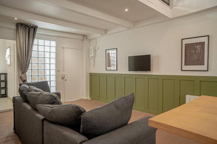 Gîte pour 6 personnes, avec terrasse dans Port De Toulon - 3