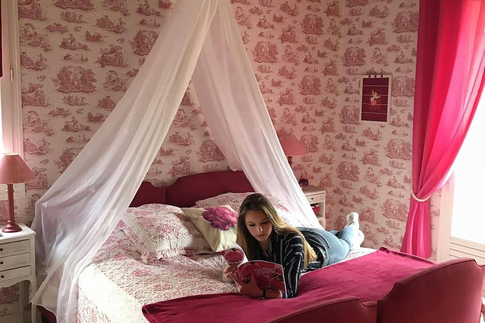Casa de familia 14 pers. En un dominio privado de 10 hectáreas, a 1 hora de París. in Ermenonville, Río Oise