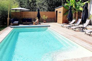 Cottage pour 8 personnes, avec jardin à Lembras
