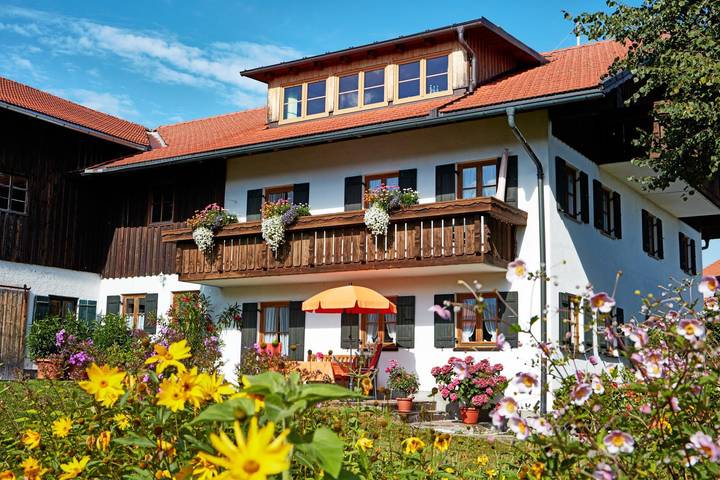 Bauernhof für 6 Personen, mit Balkon und Garten in Nesselwang