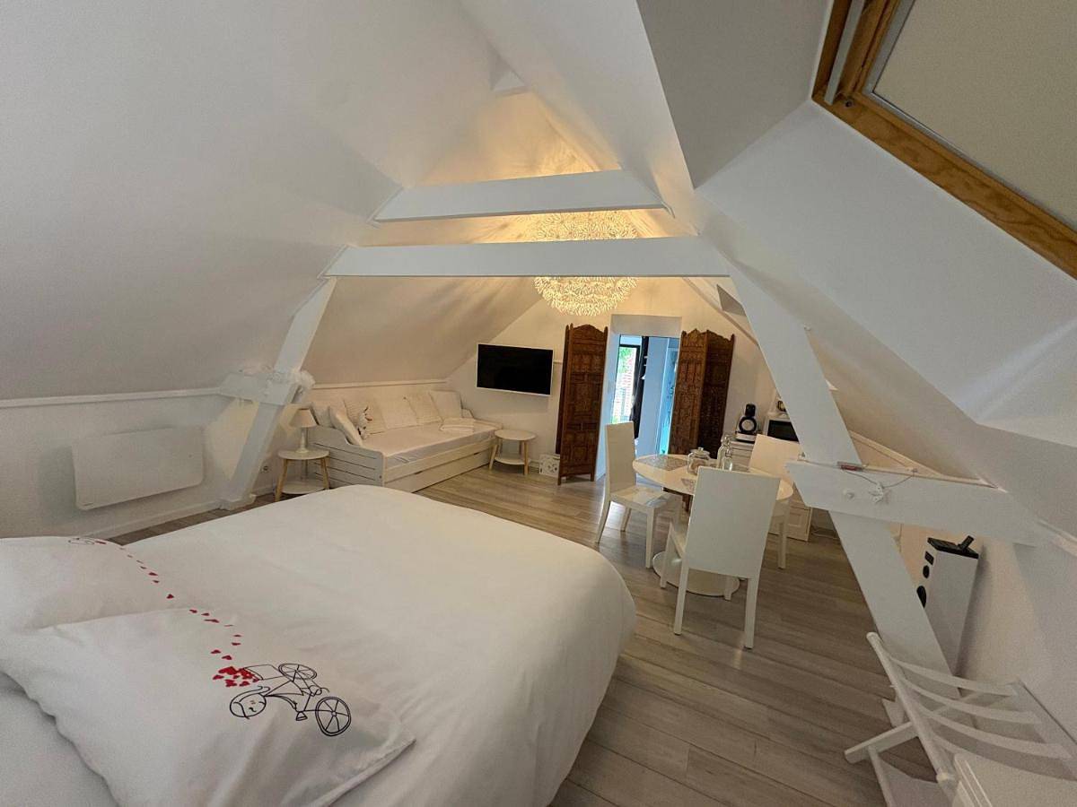 Chambres privées chez le particulier aéroport Lille Lesquin in Lesquin, Région de Lille