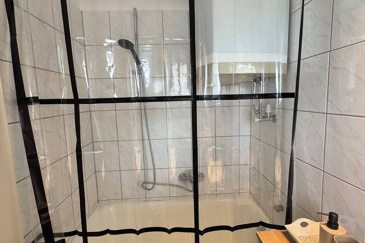 Apartamento entero, Cozy, quiet and central in Wuppertal, Condado del Monte