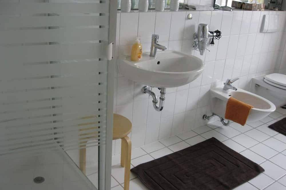 Ganze Wohnung, Haus am Redder - Appartement/Fewo, Dusche, Wc in Flintbek, Rendsburg-Eckernförde