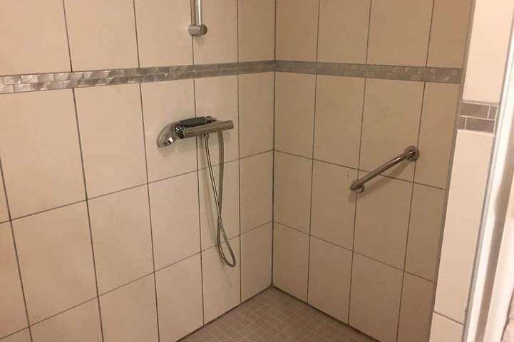 Location de vacances pour 5 personnes, avec jardin et terrasse à Saint-Marcel-de-Careiret - 4