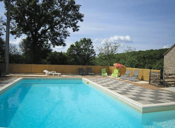 Location de vacances pour 5 personnes, avec jardin et piscine à Sainte-Orse - 2