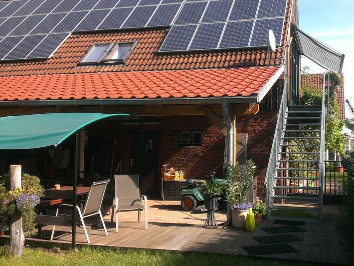 Ferienhaus für 4 Personen, mit Balkon und Terrasse sowie Garten