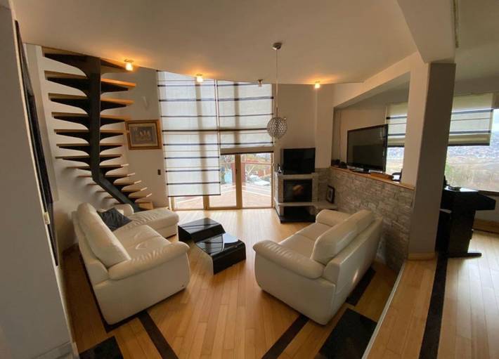 Villa für 12 Personen mit Balkon in Sarajevo, Bosnien und Herzegowina