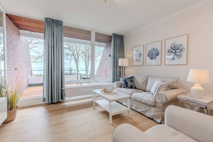 Ferienwohnung für 2 Personen, mit Balkon und Terrasse sowie Sauna und Seeblick in Schashagen - 2