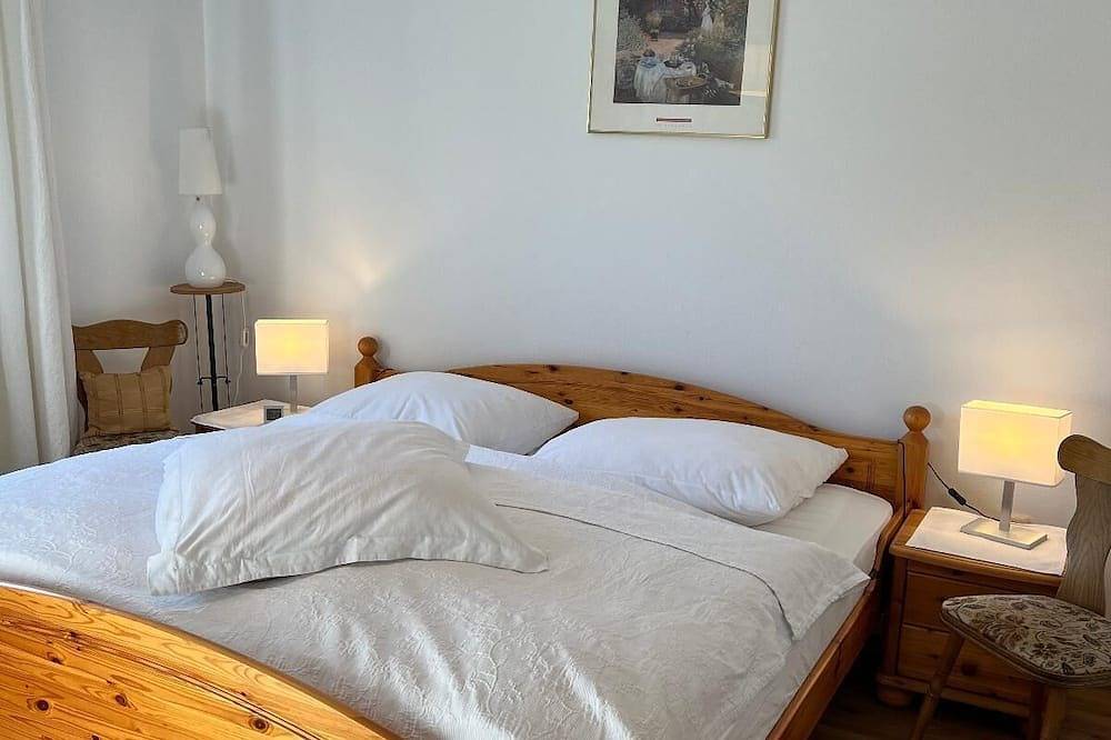 Ganze Wohnung, Ferienwohnung (60 qm) für bis zu 3 Personen mit Terrasse in Furth im Wald, Ostbayern