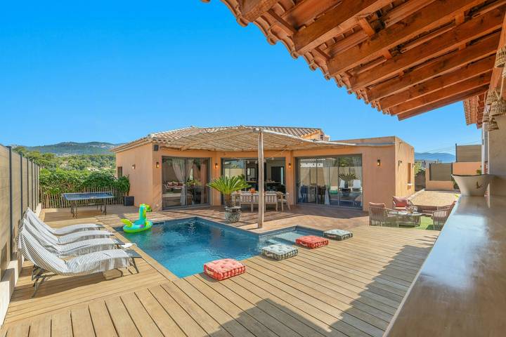 Ferienhaus für 8 Personen, mit Terrasse und Garten, mit Haustier - 1