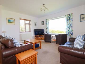 Holiday Home for 8 People in Crantock, Cornwall, Photo 4