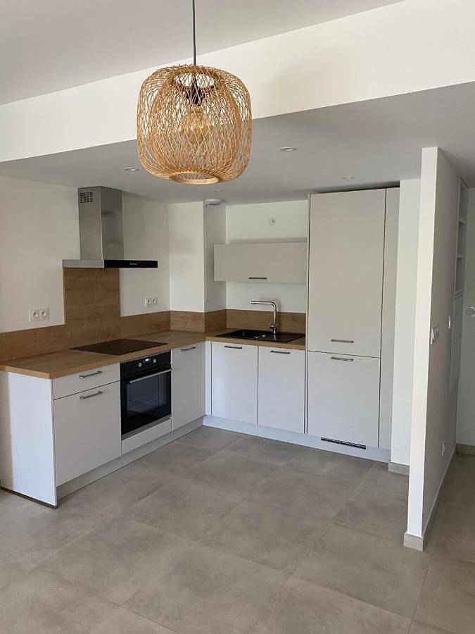 Gîte pour 4 personnes, avec piscine et jardin, animaux acceptés dans Plage de Saint-Cyr sur Mer Les Lecques - 2