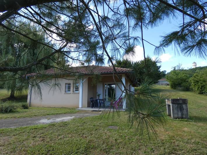 Gîte pour 4 personnes, avec jardin à Mugron