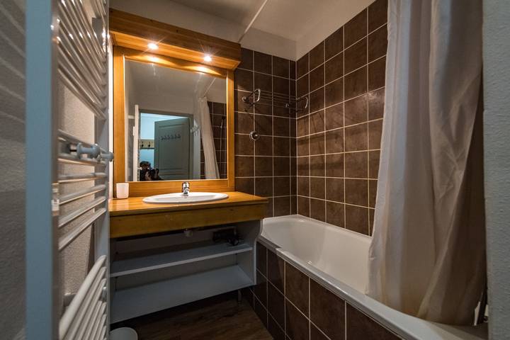 Apartamento entero, Apartment for 6 to 8 people in Albiez in Col du Mollard, Albiez-Montrond