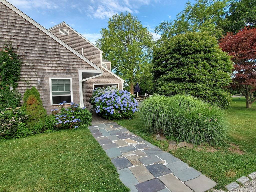 Abgeschiedenes, schönes Zuhause. Minuten von Sachuest / Second Beach und Newport! in Middletown, Newport County