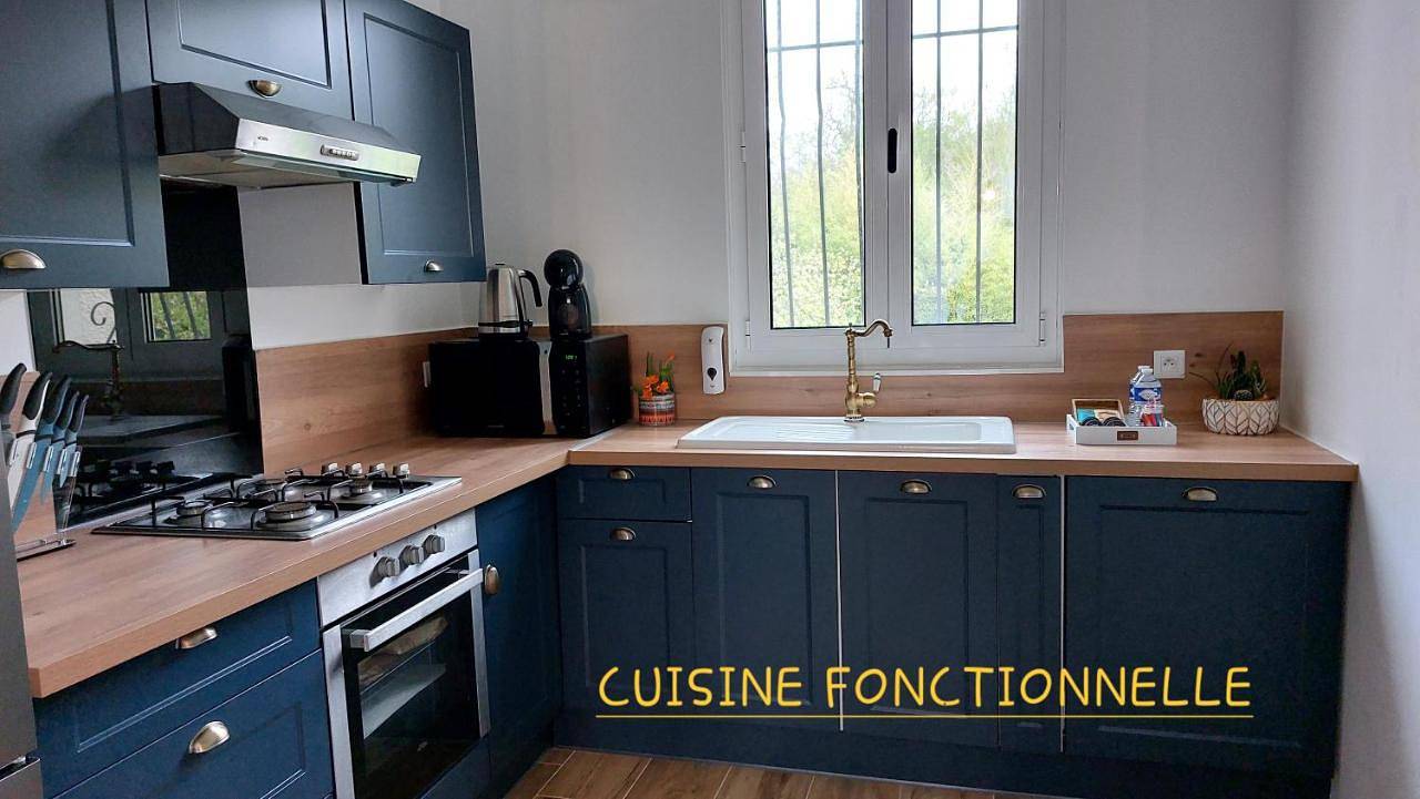 Two-Bedroom House in Ozoir-la-Ferrière, Seine-et-Marne