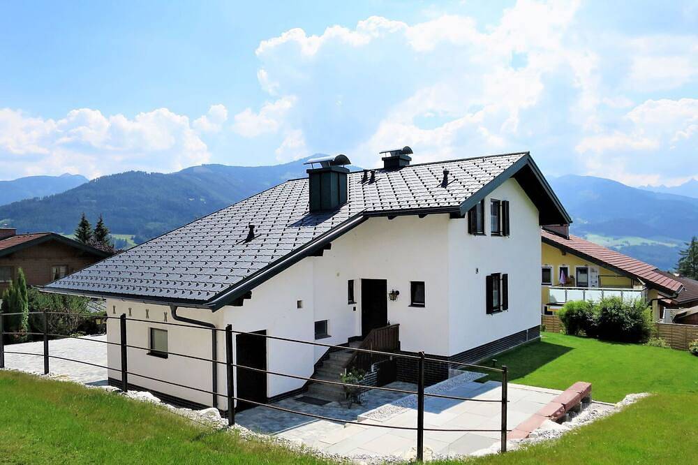 Stunning private villa for 6 guests with Wifi, Tv, terrace, pets allowed and parking in Mitterberg-Sankt Martin, Dachstein