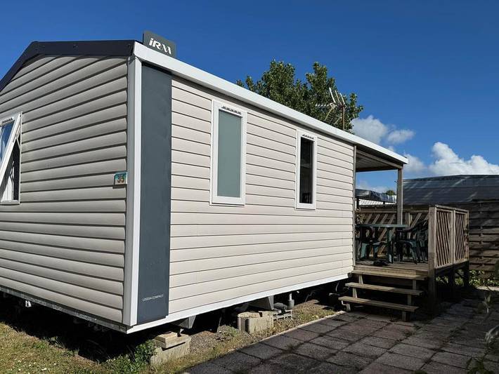 Camping Le Petit Bois - Mobilheim 4 personen - Mobilheim Confort 22 m²- 2 Zimmer 4 Pers. in Saint-Jean-de-Monts, Vendée