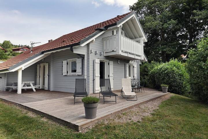 Vacation rental for 6 people, with Balcony and Yard as well as Lake view in Lorraine