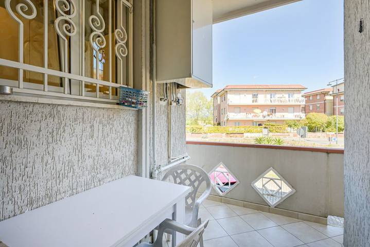 Appartamento intero, GuestHost - Flora's Home - Cozy Flat with Parking! in Luni Mare, Luni