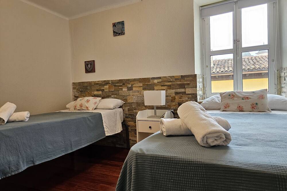 Appartamento intero, 13A02 Céntrico 4 dormitorios in Ribadesella, Costa Verde (Spagna)