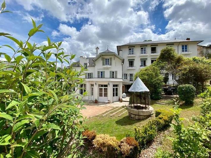 Location de vacances pour 15 personnes, avec jardin et terrasse à Saint-Honoré-les-Bains - 3