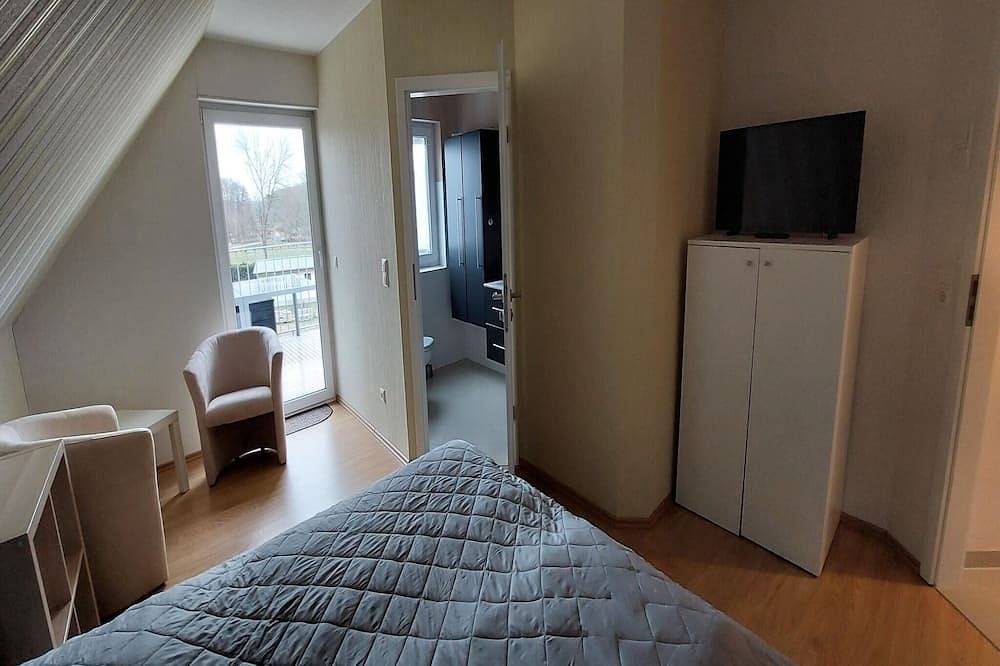 Ganze Wohnung, Ferienwohnung mit Seeblick am Groß Labenzer See in Klein Labenz, Warin