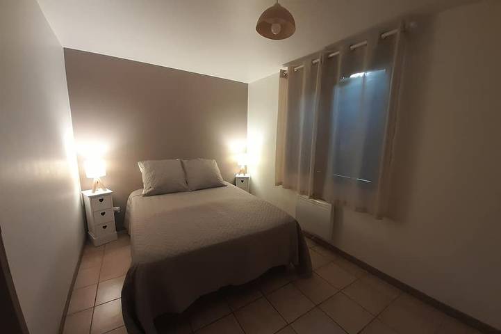 Gîte pour 4 personnes, avec jardin et terrasse, animaux acceptés à Plaisians - 2