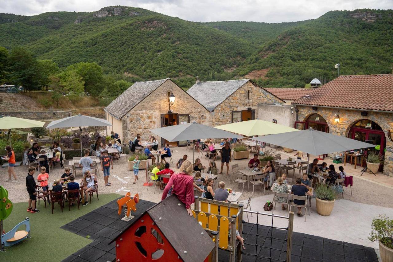 Three-Bedroom Mobile Home in Nant, Parc naturel régional des Grands Causses