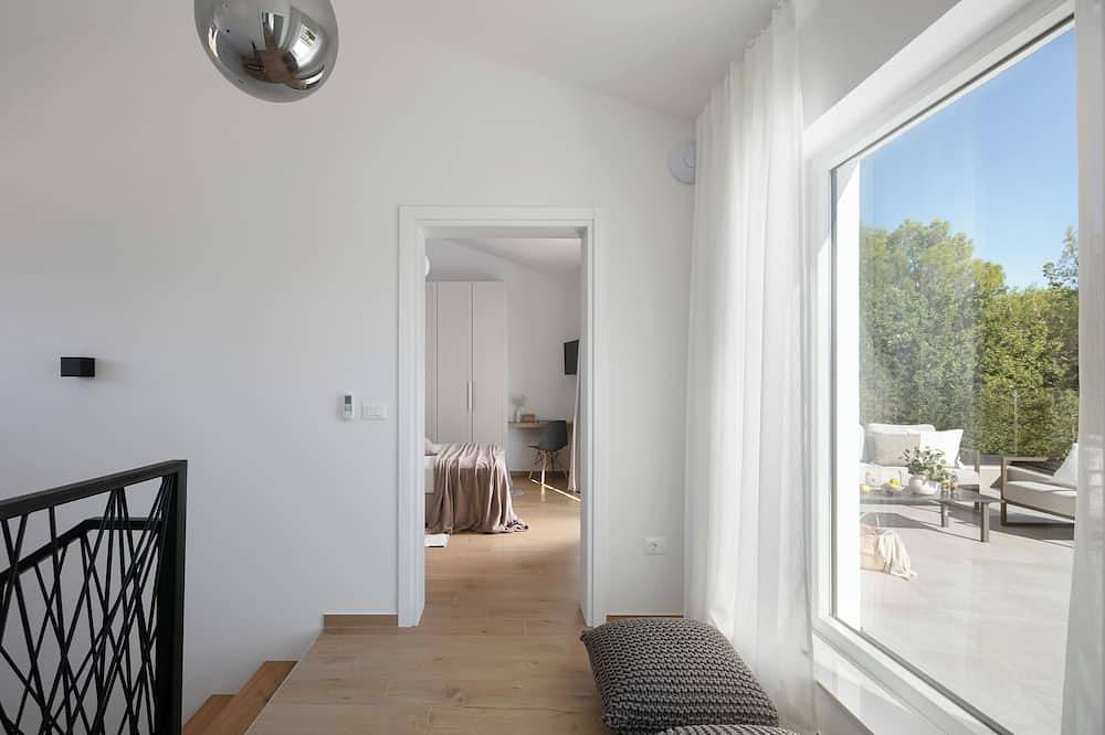 Moderne Luxusvilla Mali Dvor mit Pool in Porec nur 500m vom Meer entfernt★ ★ ★ ★ in Vabriga, Tar-Vabriga