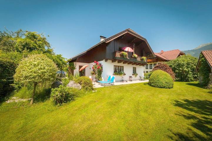 Hütte für 2 Personen, mit Sauna und Seeblick sowie Ausblick und Garten am Wolfgangsee