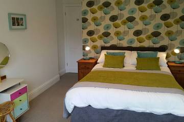 Holiday Home for 9 People in Brockenhurst, New Forest National Park, Photo 3