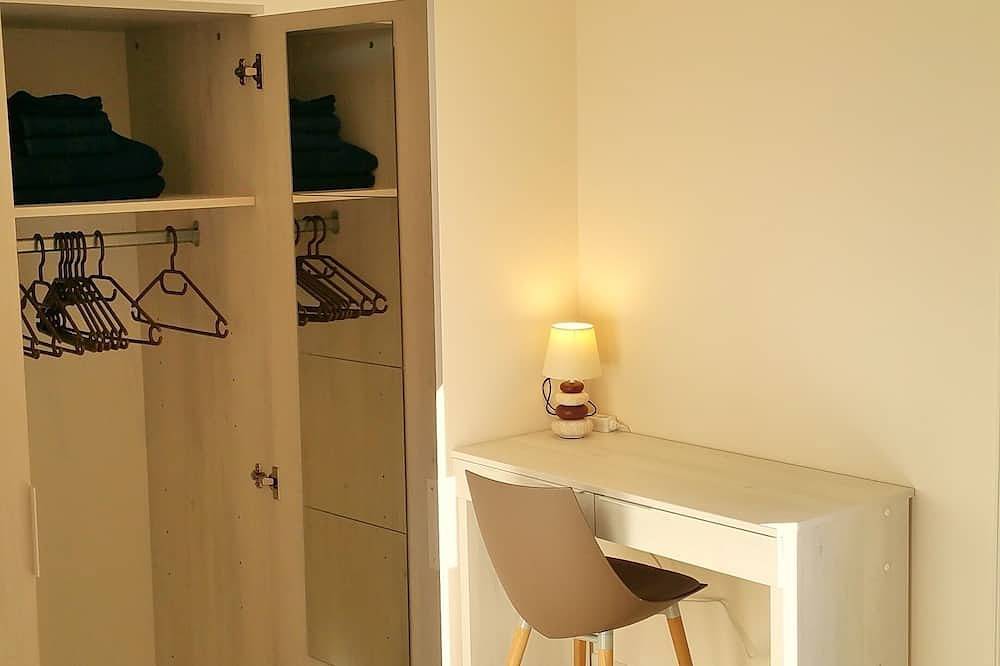 Villa terrace garden games, heated pool 10x4, wifi fiber, discount but june in Auriol, Marseille region