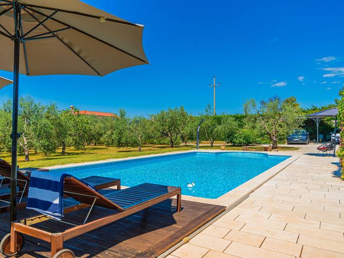 Vacation rental for 9 people, with sauna and yard, with pets in Croatia