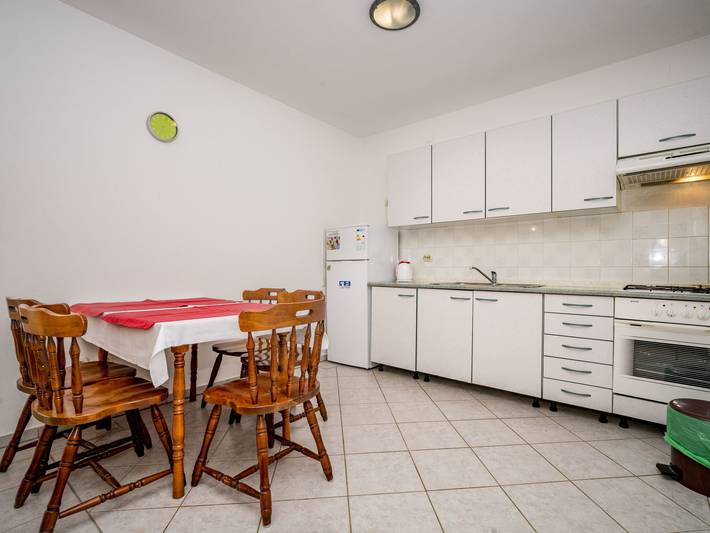 Ferienwohnung für 5 Personen, mit Kinderpool und Garten sowie Terrasse, mit Haustier in Pula-Medulin - 4