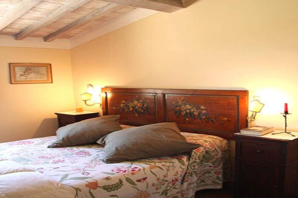 Appartement in Cetona met zwembad in Cetona, Provincie Siena