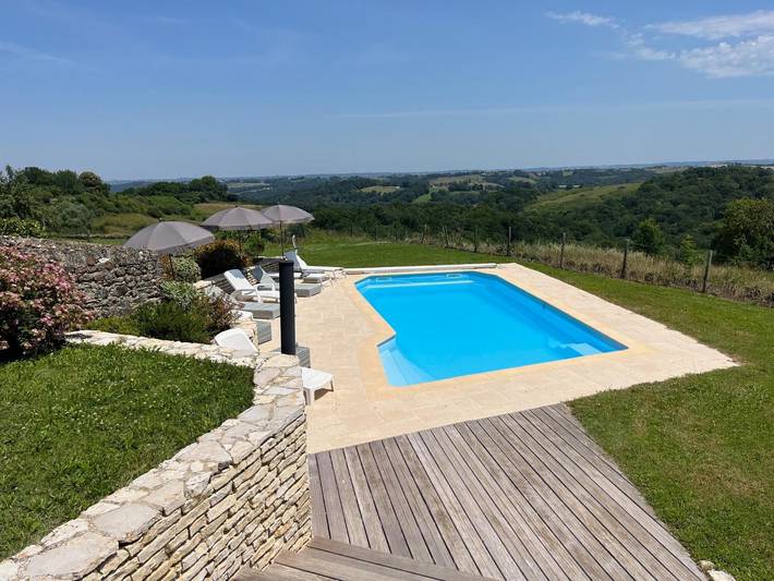 Location de vacances pour 2 personnes, avec jardin et jacuzzi à Vielleségure